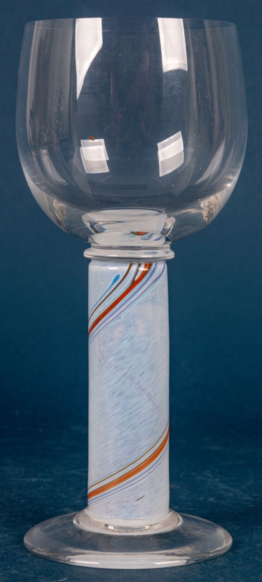 Hohes KOSTA - BODA Kelchglas des Bertil Vallien, Modellno. 98326, farblose Kuppa & Stand, säulenart - Bild 2 aus 5