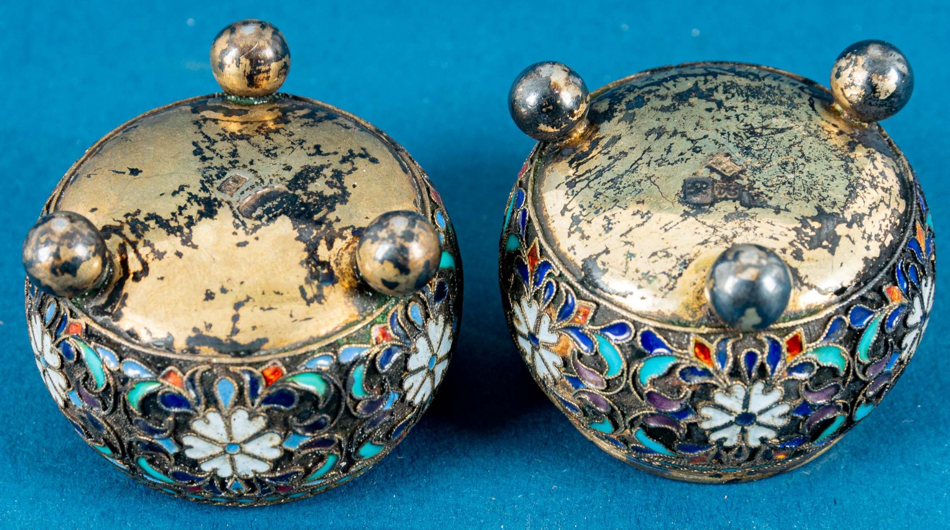 Paar antiker russischer Salieren/Salzgefäße, 84 Zolotnik - Silber vergoldet mit polychrom emaillier - Image 5 of 8
