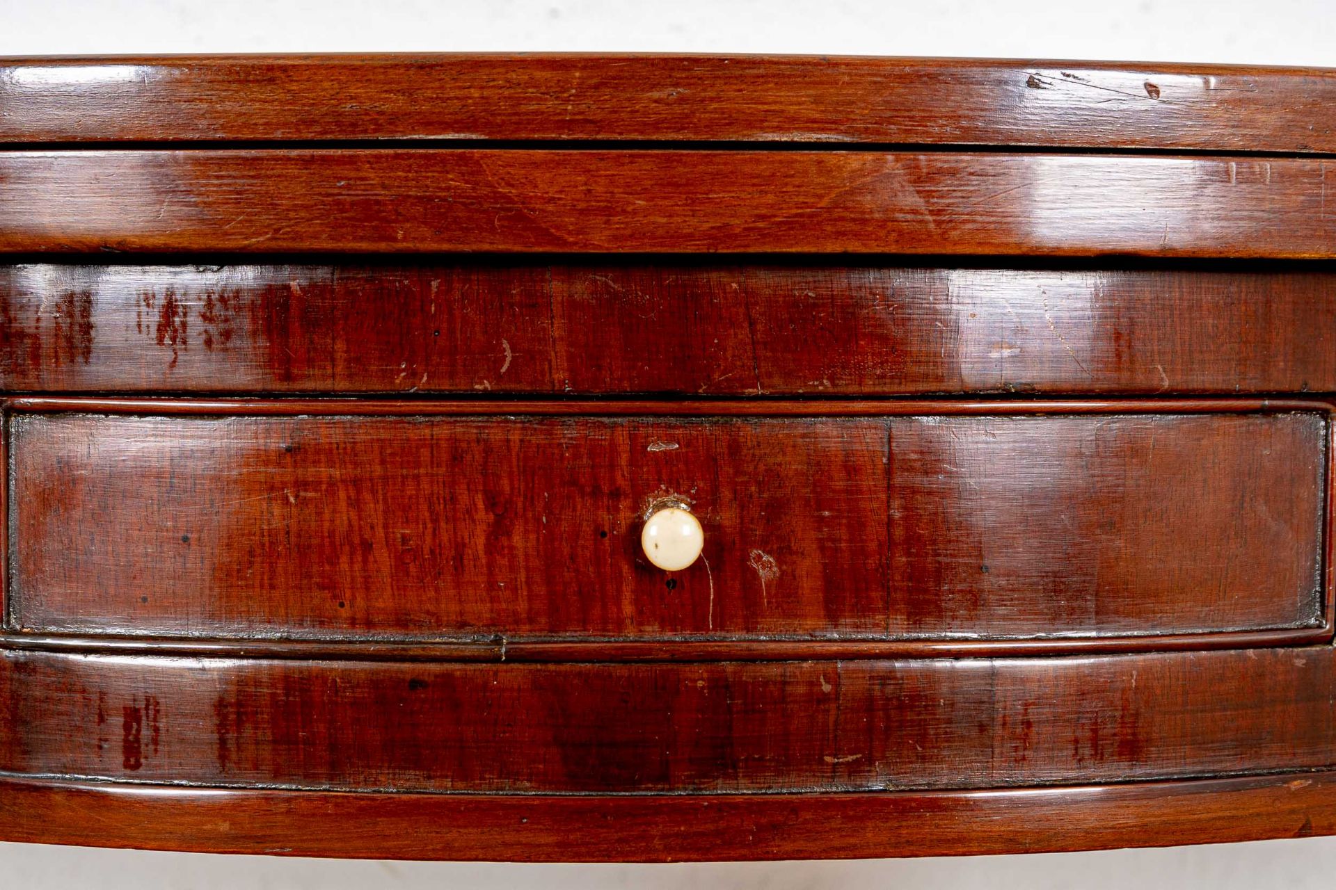 Antiker Konsoltisch, sogen. Demi-Lune-Konsole; Biedermeier um 1800/20, Mahagoni massiv & teilweise  - Bild 5 aus 12