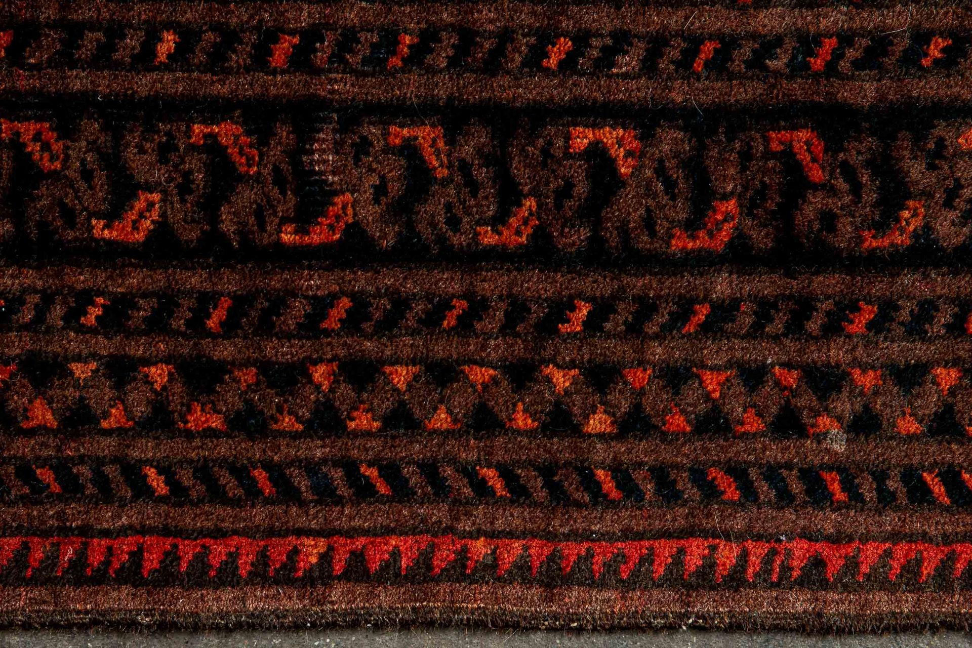 Größere Afghan - Teppichbrücke der 1960er/70er Jahre, ca. 236 x 159 cm, Wolle auf Wolle, von mehrer - Image 6 of 8