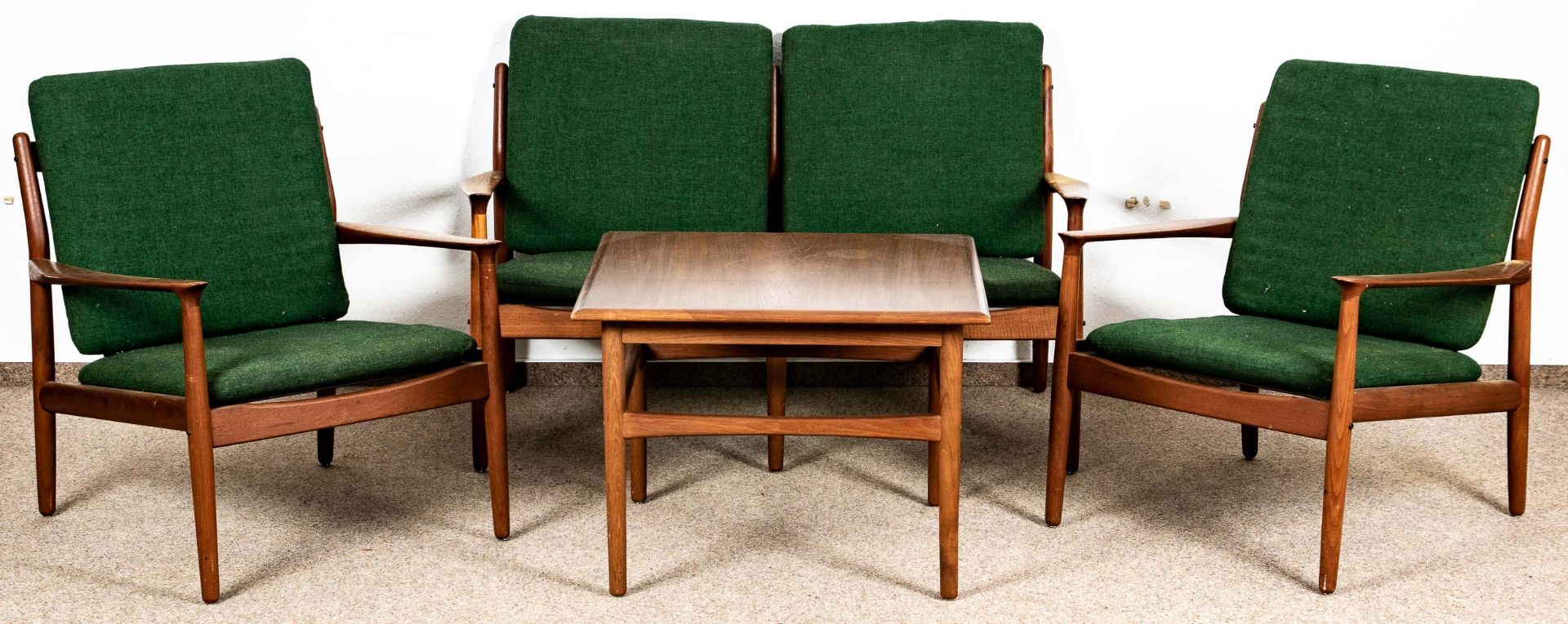 4teilige Teakholz - Sitzgarnitur, Danisch Design der 1950er/60er Jahre, bestehend aus zweisitziger