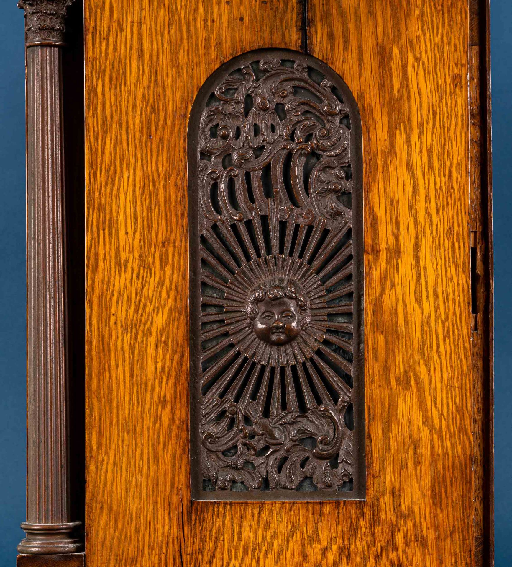 Große englische Kaminuhr, sogen. Bracket - Clock, Engl. um 1900/ 20. Massives Eichengehäuse, aufwän - Image 30 of 43