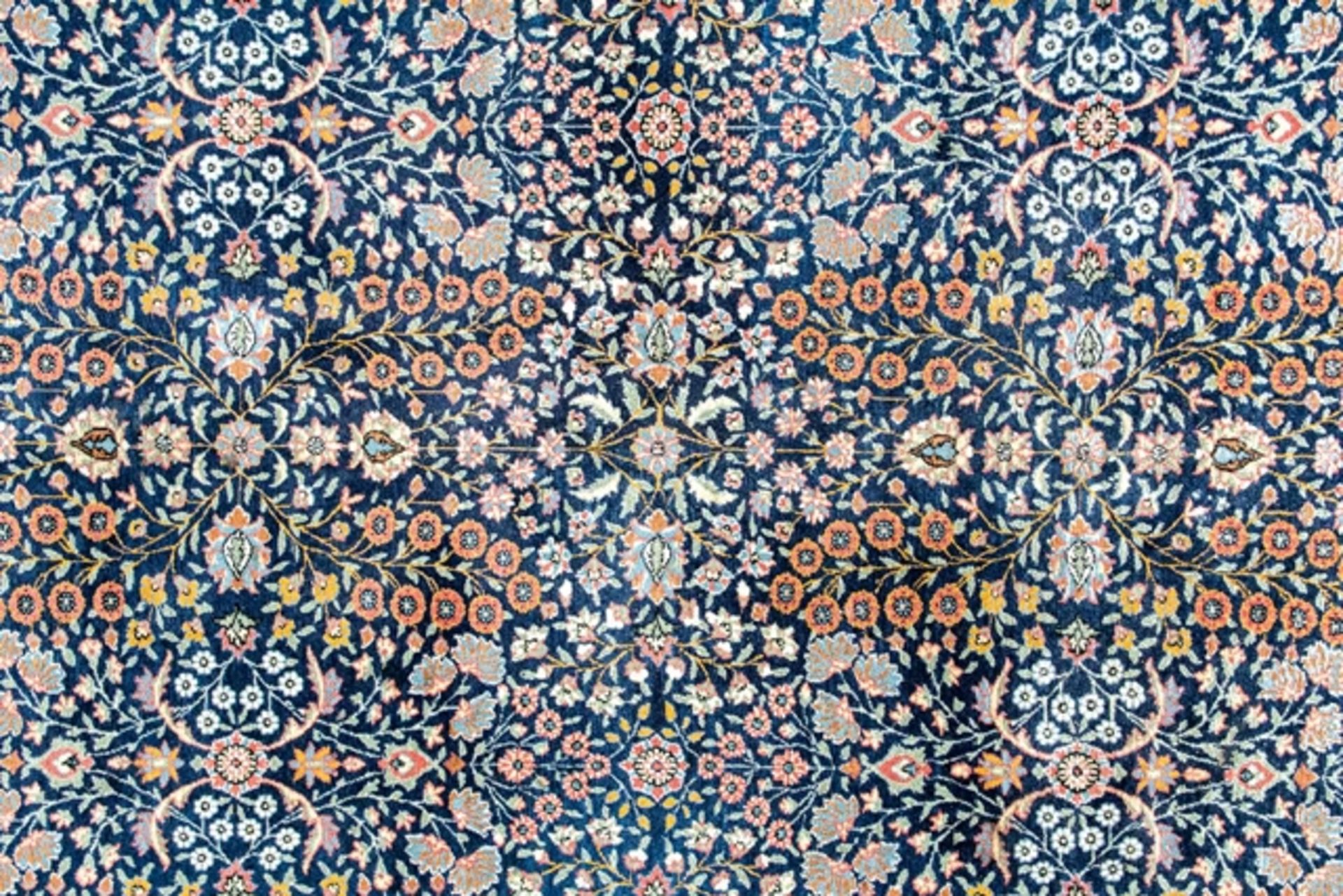 Aelterer türkischer HEREKE-Teppich, floral durchgemusterter Fond, ca. 185 x 275 cm, geringe Shirazi - Image 2 of 5