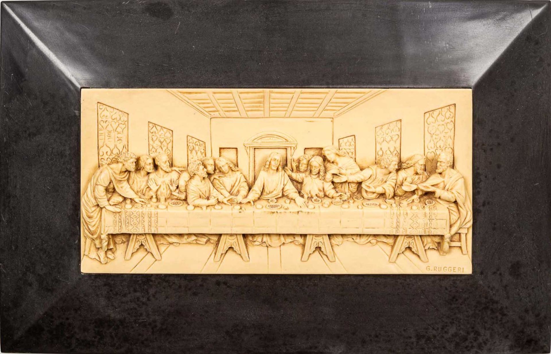 "Das letzte Abendmahl"; aufwändig gearbeitetes Wandbild nach Gino Röggeri in Elfenbeinoptik (Tafelm