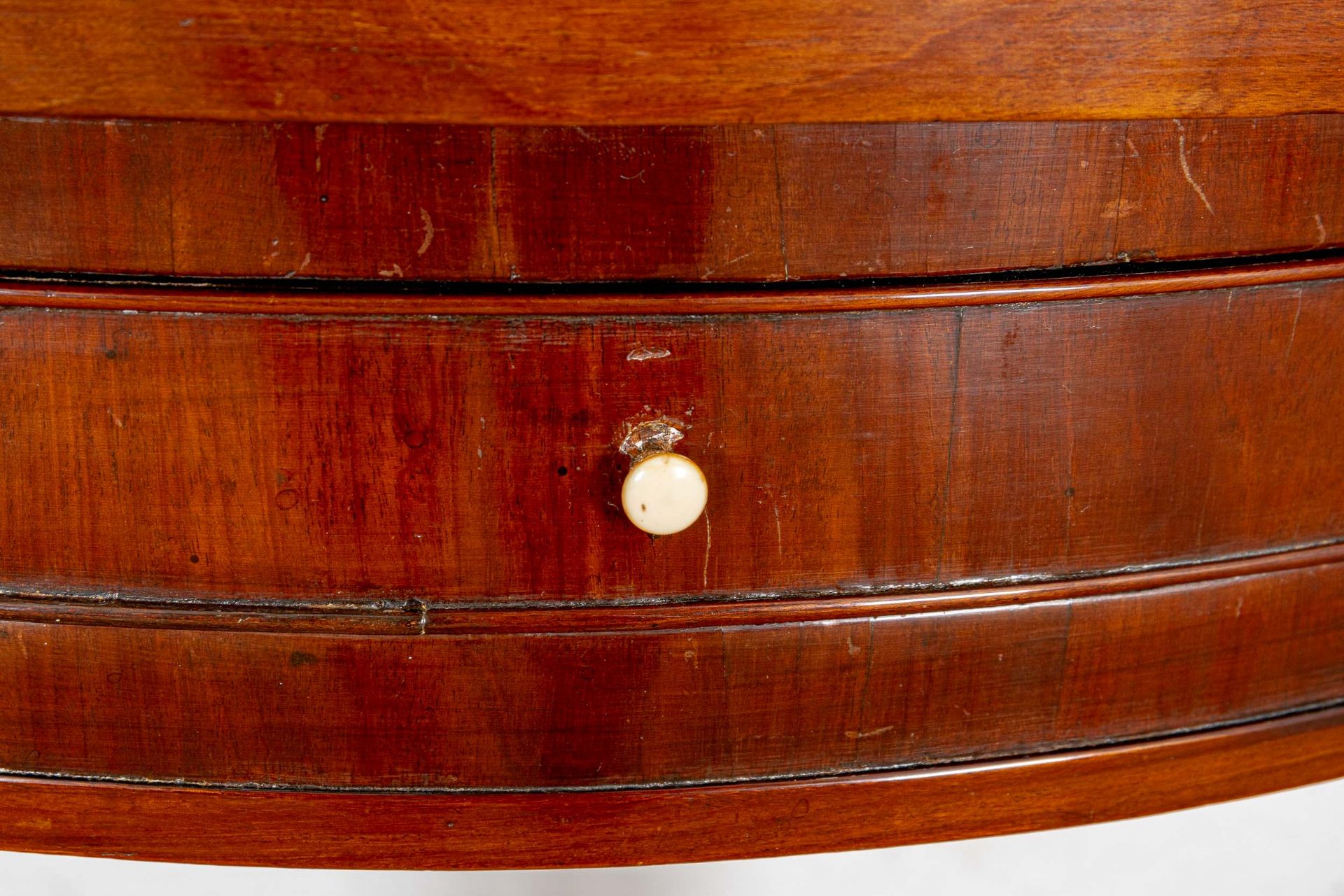 Antiker Konsoltisch, sogen. Demi-Lune-Konsole; Biedermeier um 1800/20, Mahagoni massiv & teilweise  - Bild 4 aus 12