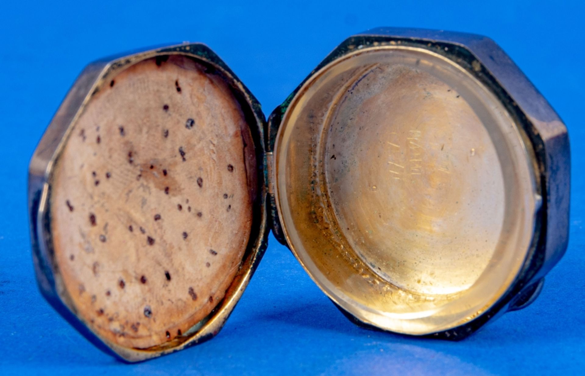 4teiliges Konvolut versch. alter & antiker Kleinigkeiten, bestehend aus: kleinem Eimer mit Glaseins - Image 11 of 14