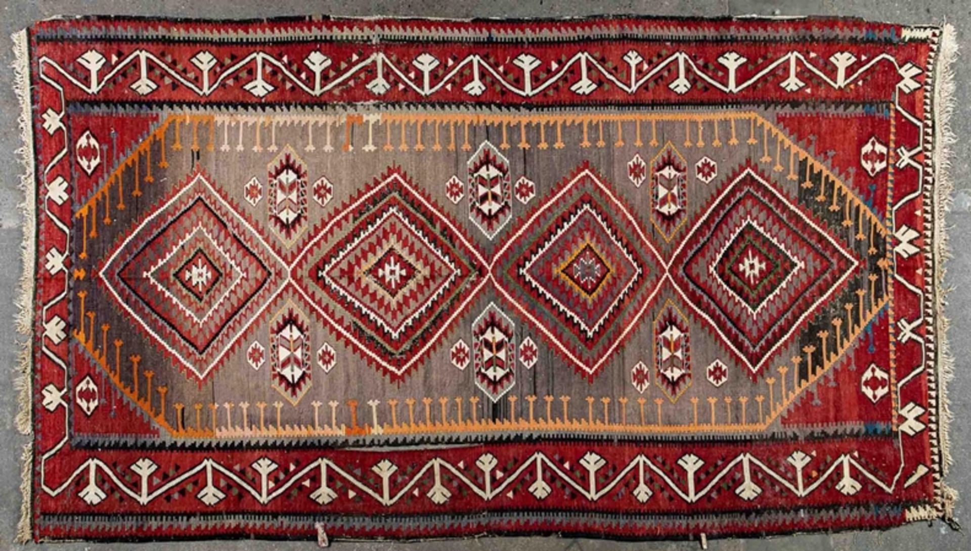 Feiner Kuba Kelim, Ostkaukasus Ende 19. Jhdt., Format ca. 336 x 188 cm. Wolle gewebt auf Wolle. Wol