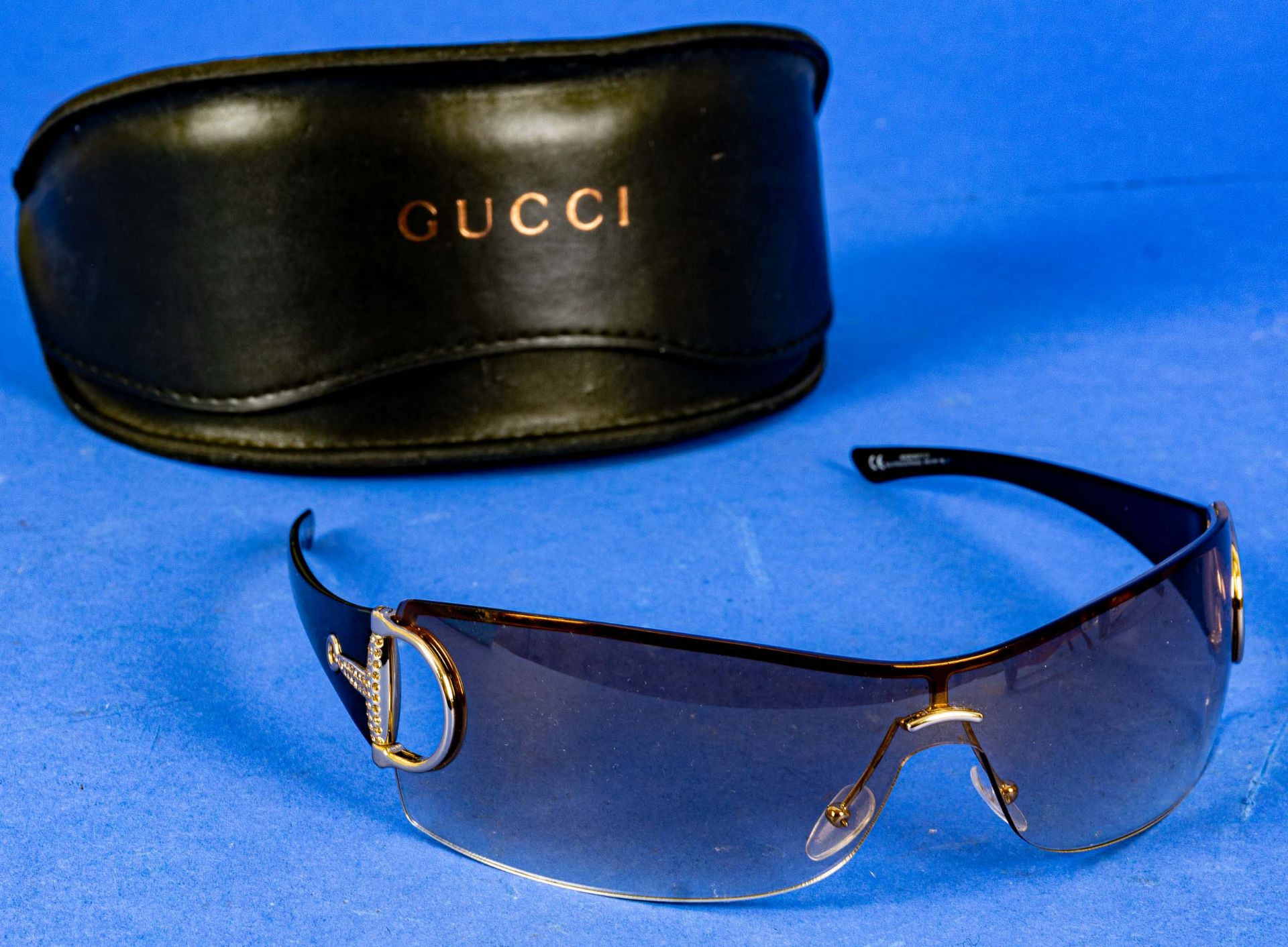 3 x Vintage - Damen-Sonnenbrillen, 2 x bez. "Gucci" & 1 x bez. "Christian Lacroix". 1 x "Gucci" & 1 - Image 4 of 15