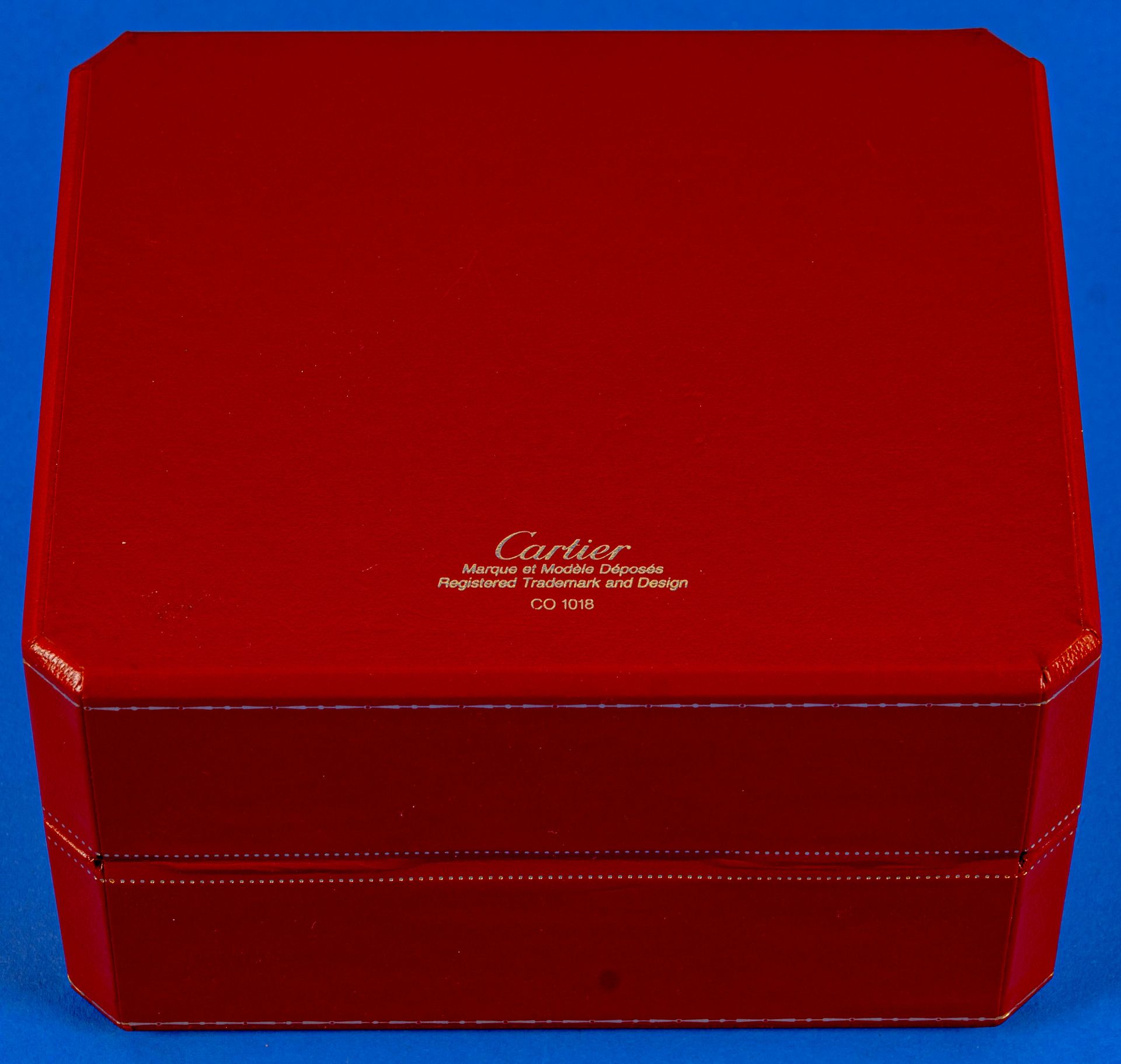 Originale CARTIER-Box für eine Damenarmbanduhr, geringe Erhaltungsmängel. Außenmaße ca. 9 x 13 x 15 - Image 6 of 7