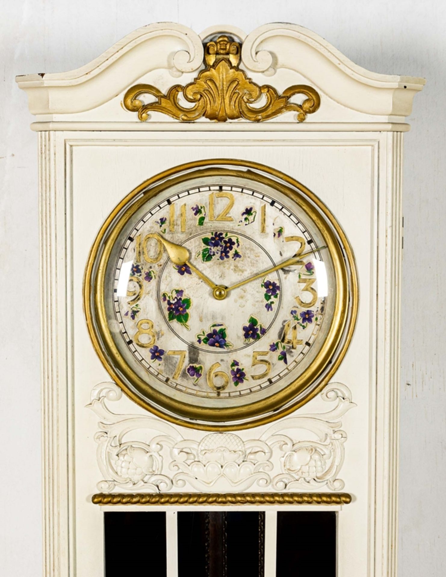 Bodenstanduhr Jugendstil, deutsch um 1900/20, vor Jahrzehnten weiß gestrichenes dunkles Eichenholzg - Image 4 of 13