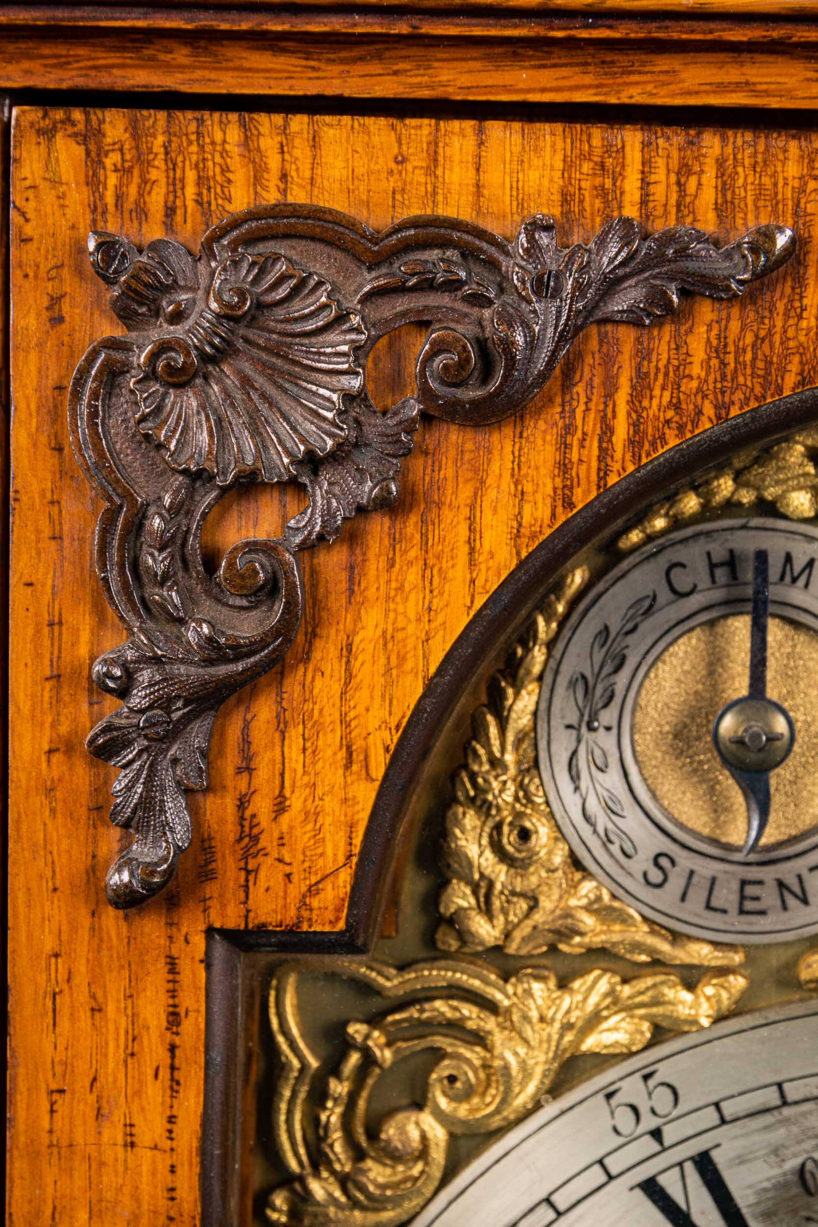 Große englische Kaminuhr, sogen. Bracket - Clock, Engl. um 1900/ 20. Massives Eichengehäuse, aufwän - Bild 8 aus 43