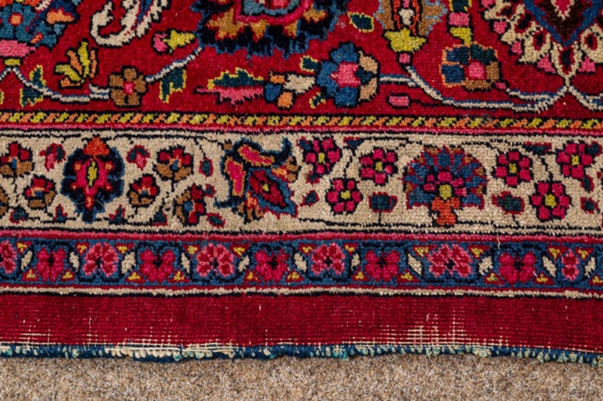 Mesched, iranischer Orientteppich, ca. 266 x 385 cm, guter, unperfekter Erhalt. In der Bordüre sign - Image 9 of 11