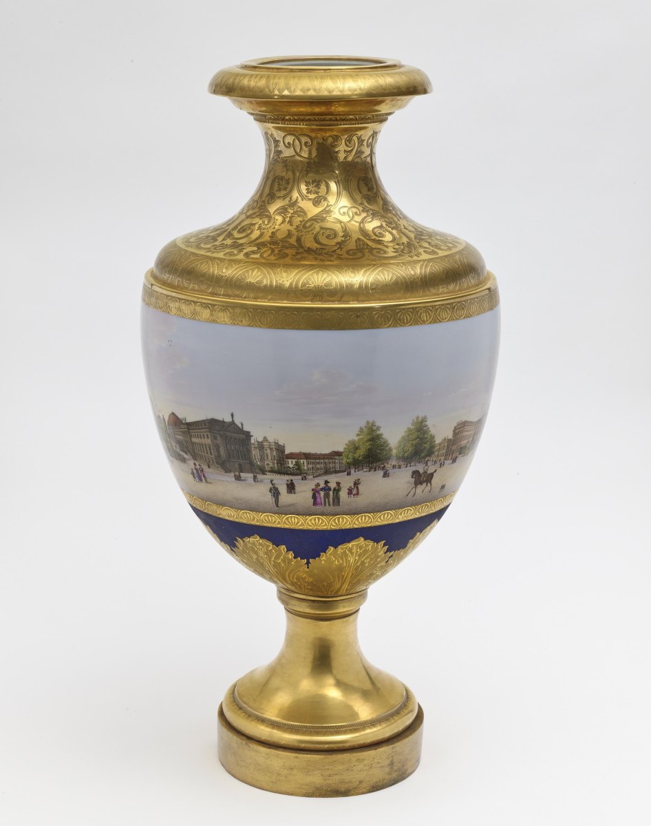 A panoramic vase with a prospect of the street "Unter den Linden" in Berlin