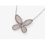Schmetterlingscollier verziert mit Brillanten und Purple Pink Diamanten