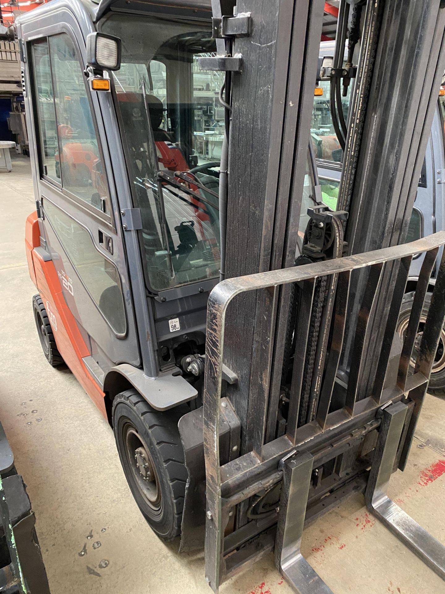 Gas Fork Lift Truck - Image 2 of 4