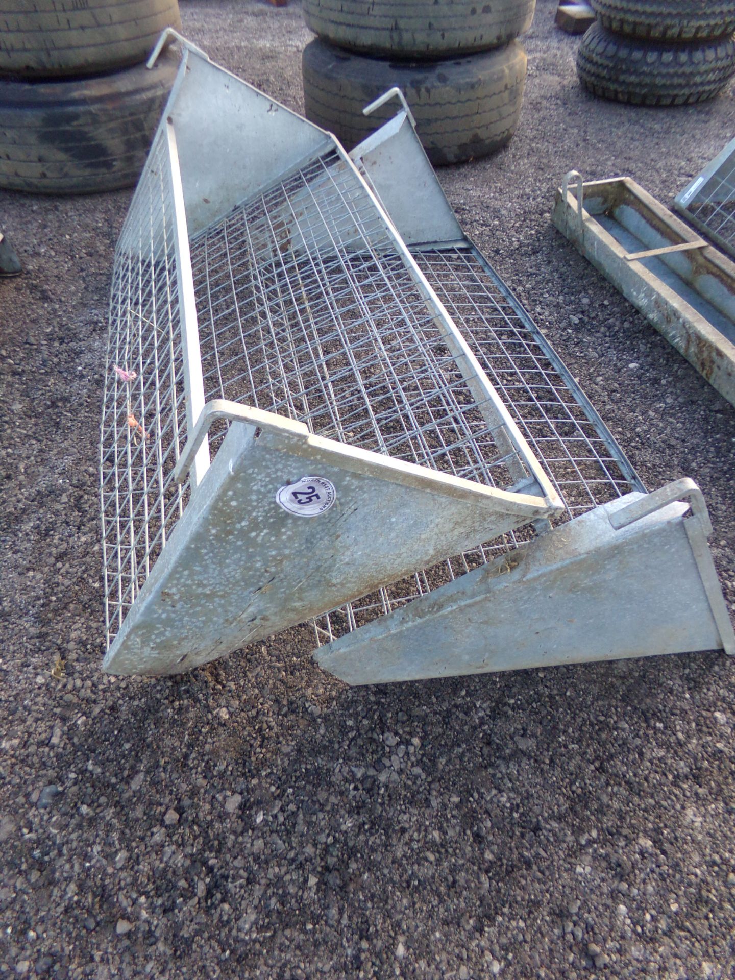 2 X HANG-ON GATE CATTLE HAY RACKS (+ VAT