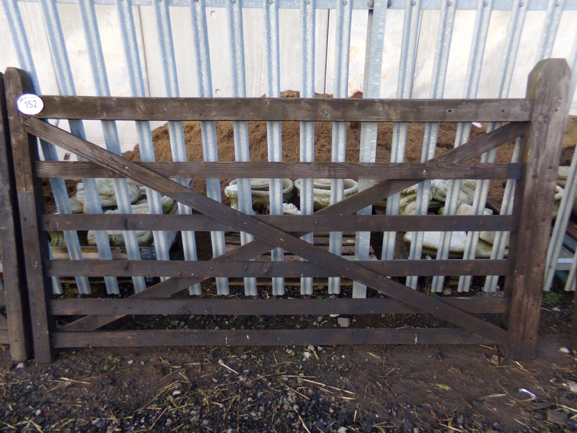 1 WOODEN GATE APPROX 8FT