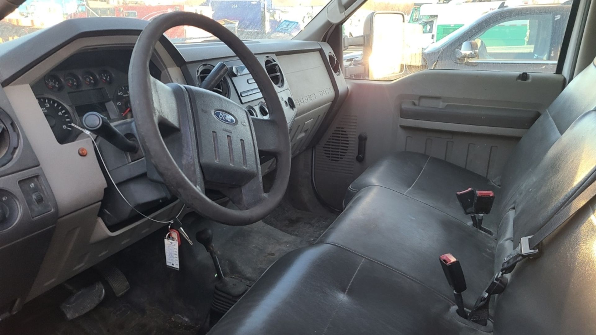 2009 Ford F550 6 Wheel Dump Truck - Image 15 of 18