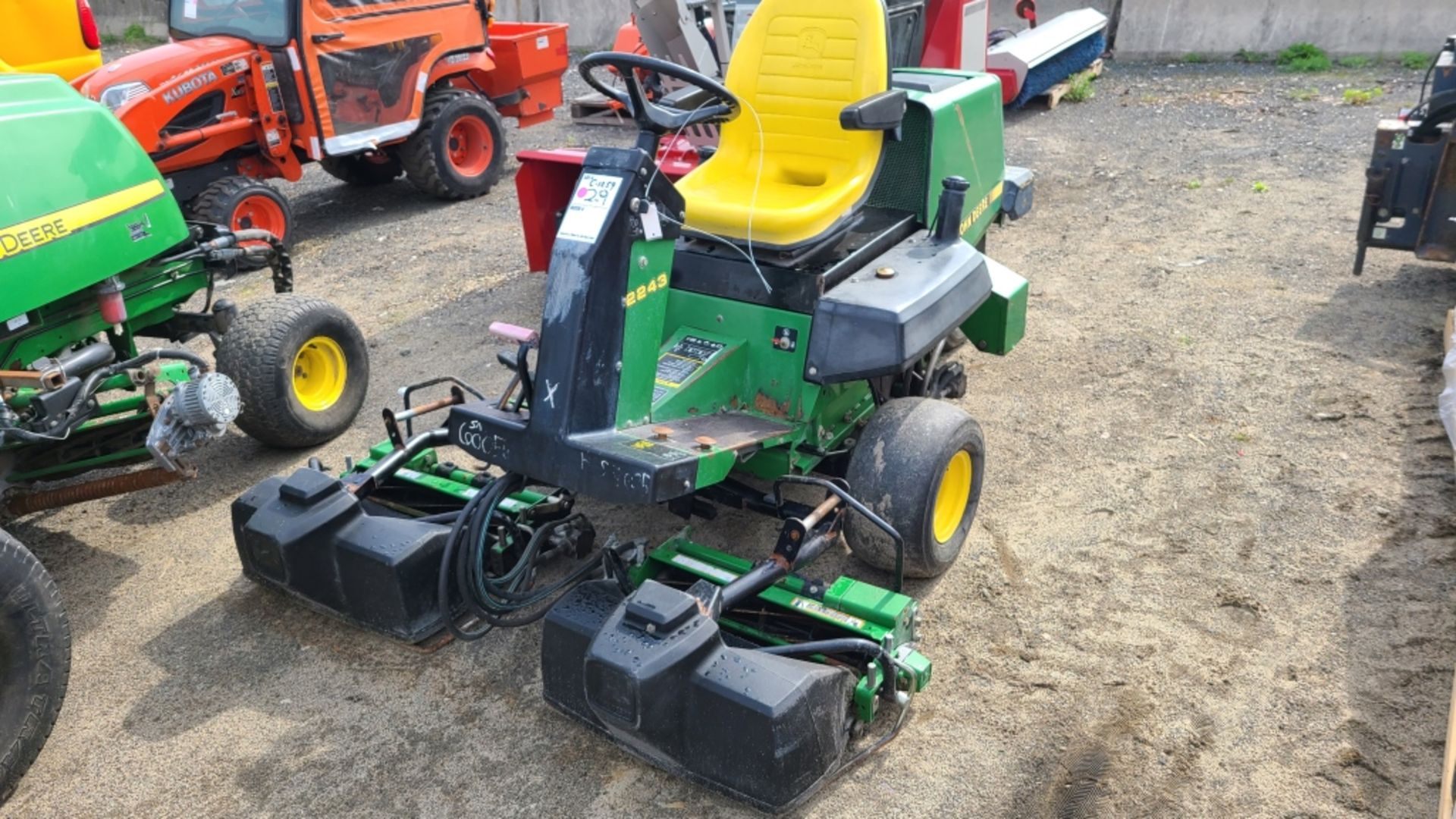 John Deere 2243 Commercial Mower