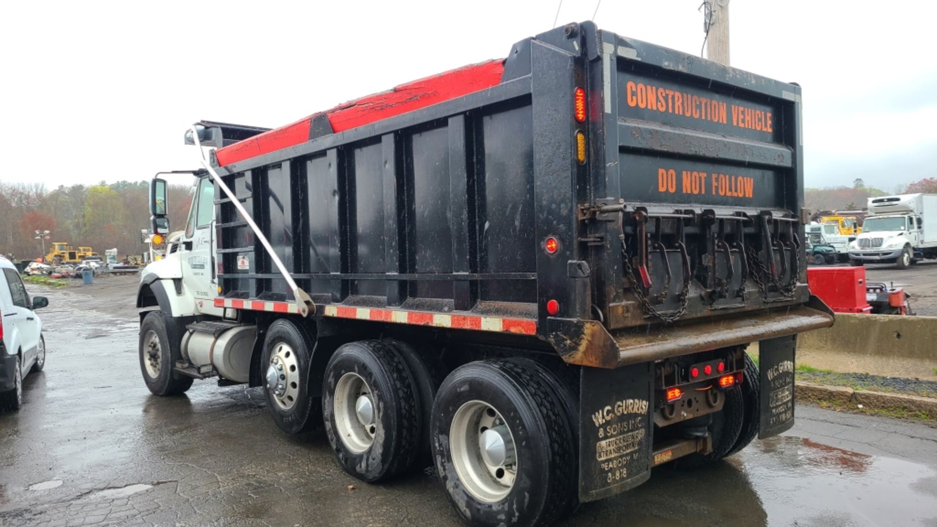 2009 International Navistar Dump Truck - Image 3 of 16