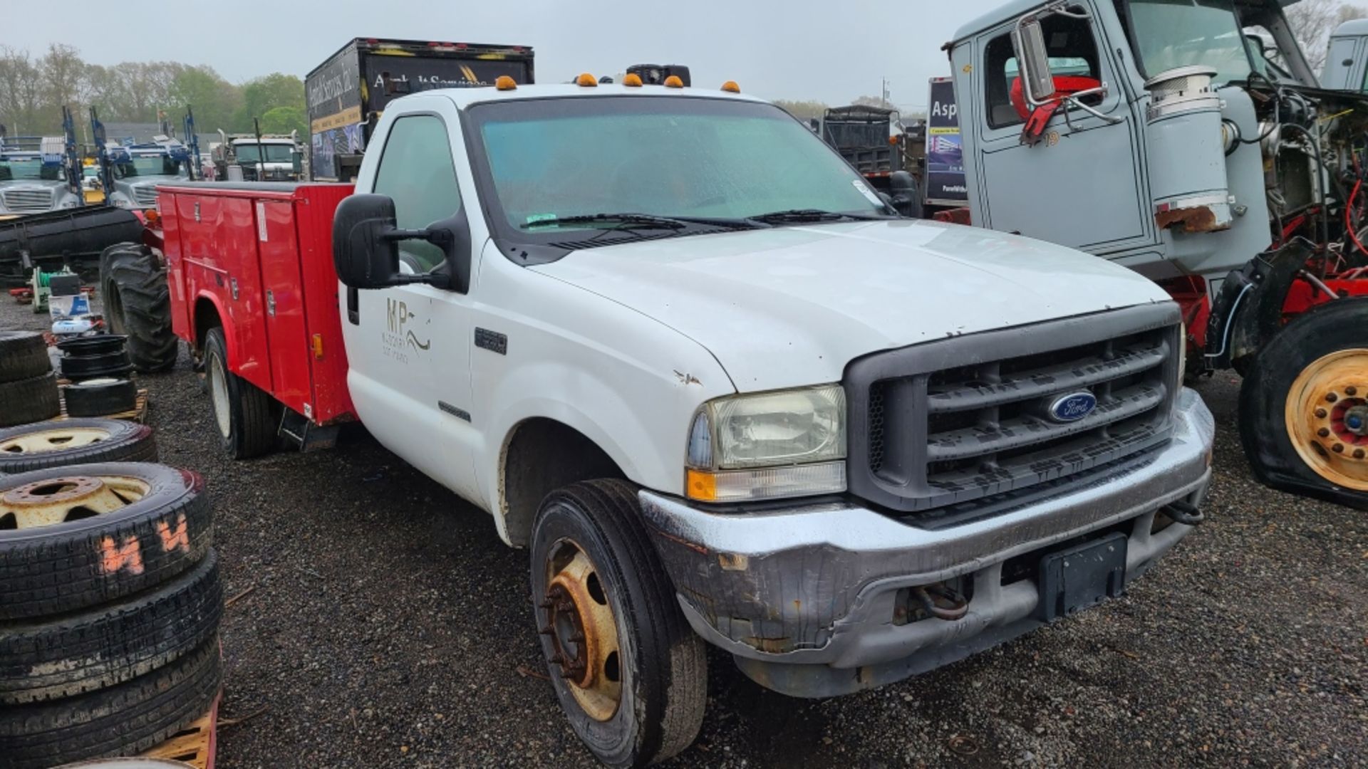 2002 Ford F550 Service Truck - Image 3 of 10