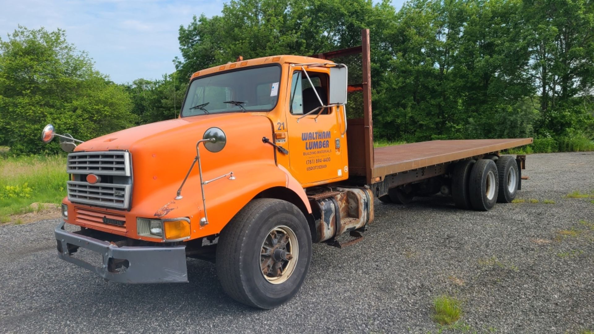 2002 International 2674 Flatbed