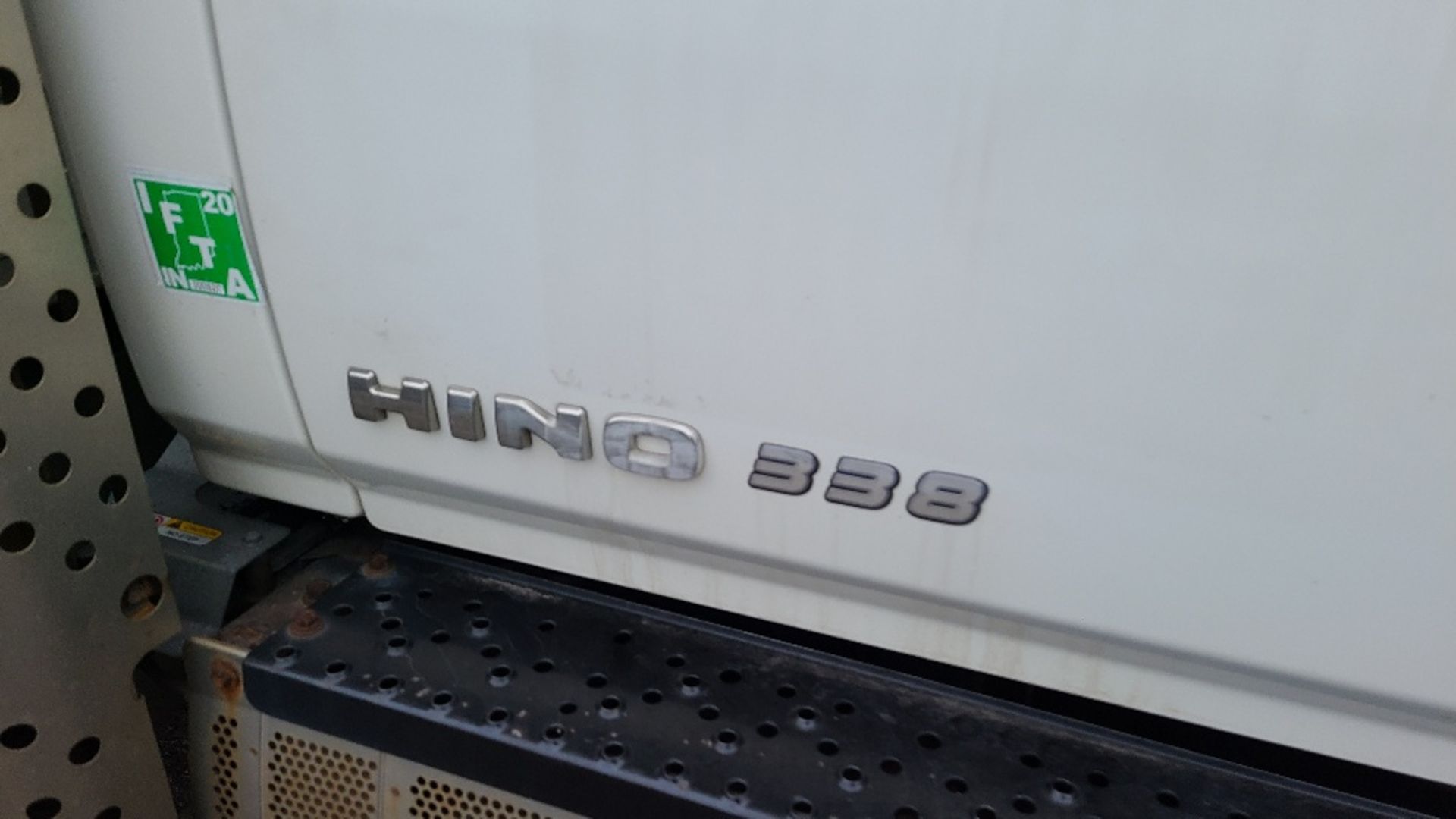 2015 Hino Box Truck - Image 10 of 13
