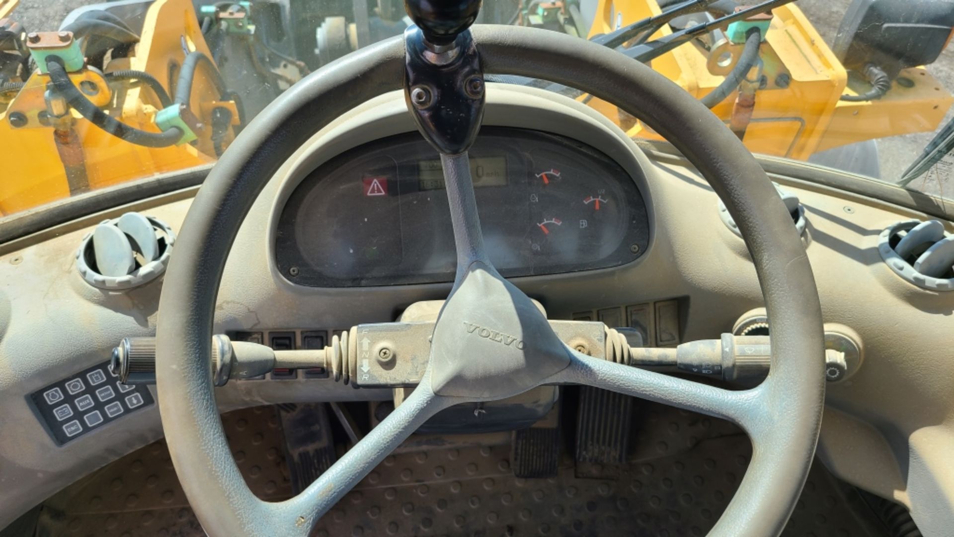 2004 Volvo L70e Wheel Loader - Image 10 of 10