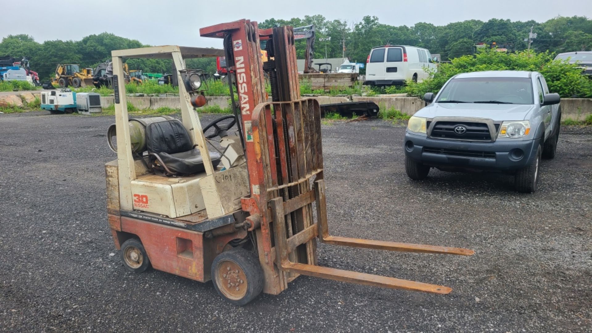 Nissan 30 forklift - Image 4 of 7