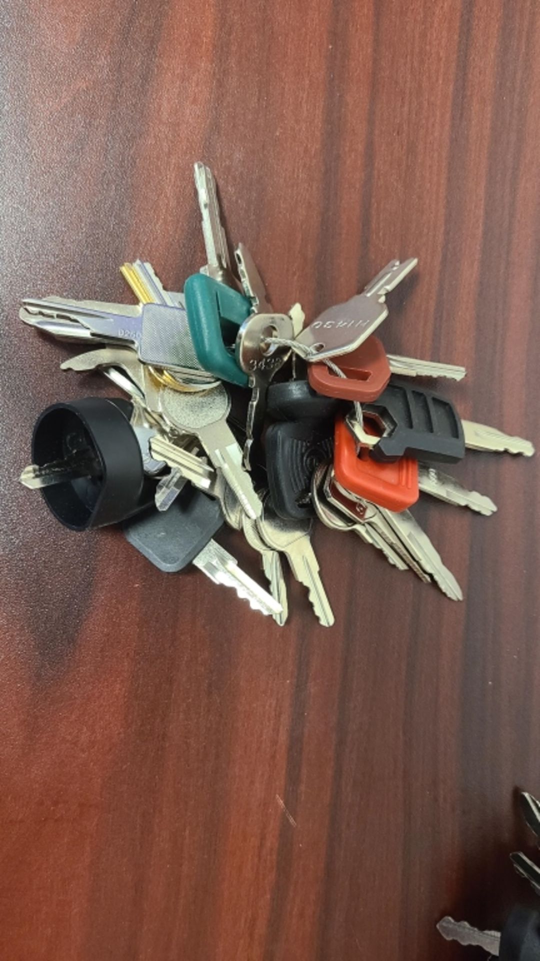 24 Equipment Key Ring Set