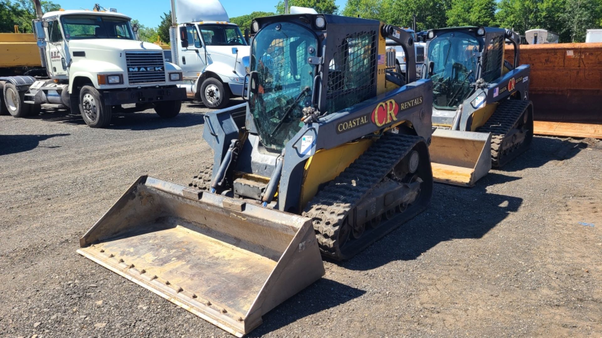 2011 John Deere 323d Skidsteer