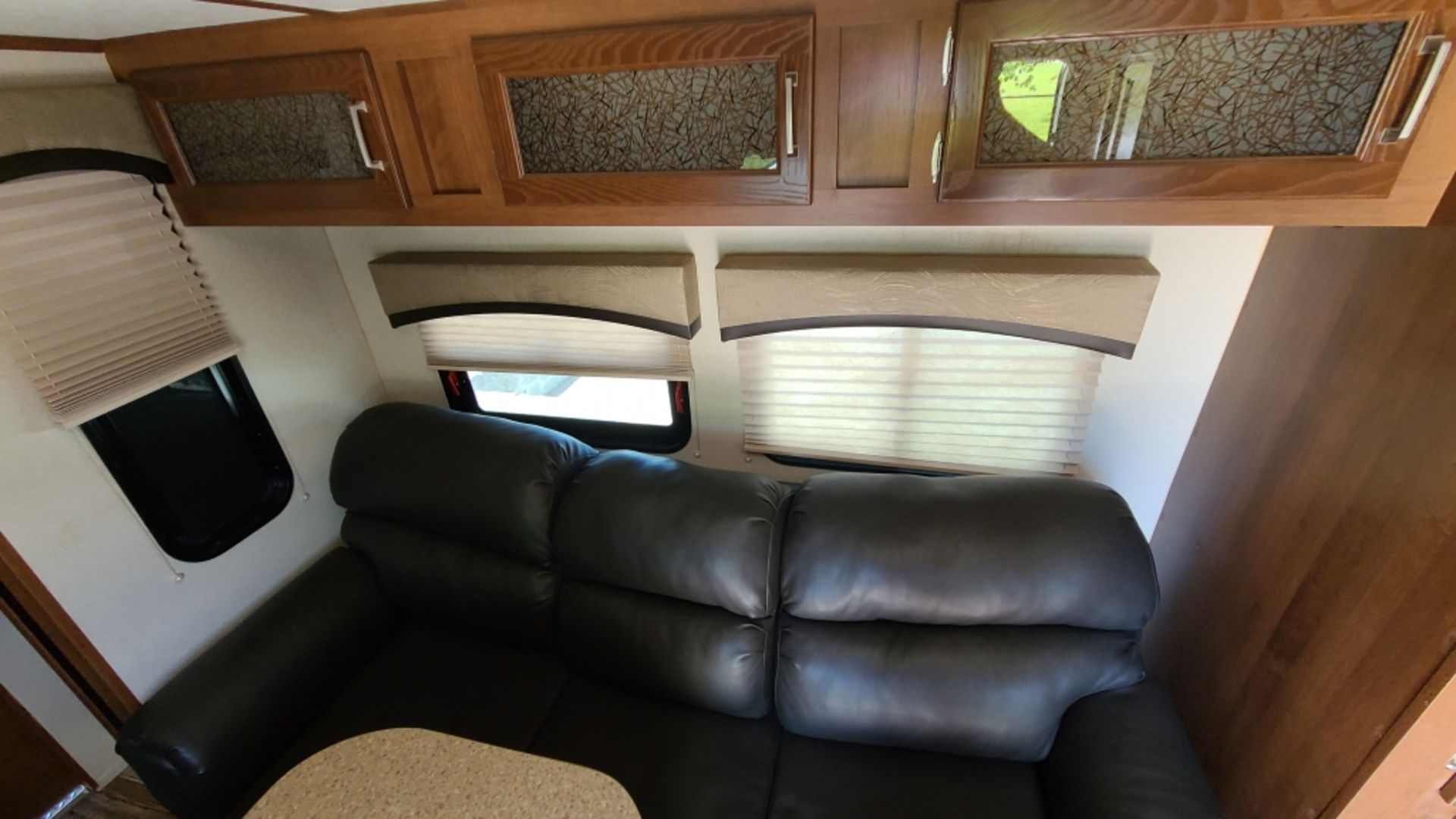 2016 Riverside Rpm Camper - Image 10 of 12