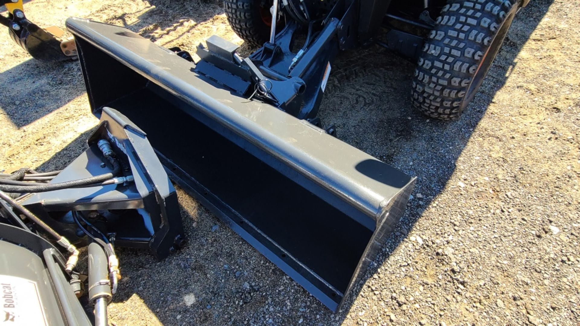 2018 Bobcat 3650 RTV Tool Carrier - Image 7 of 10