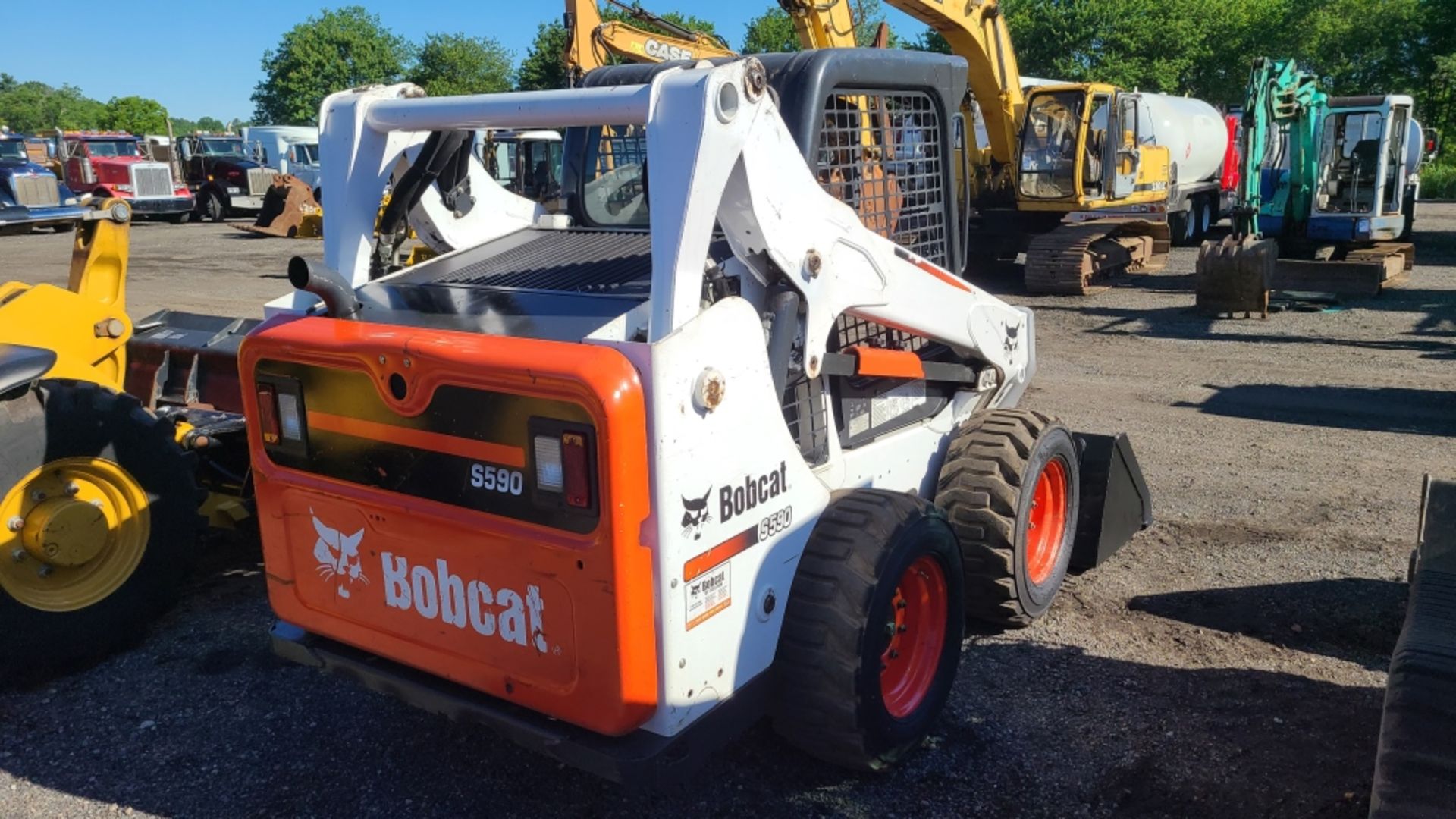 2016 Bobcat S590 Skidsteer - Image 4 of 11