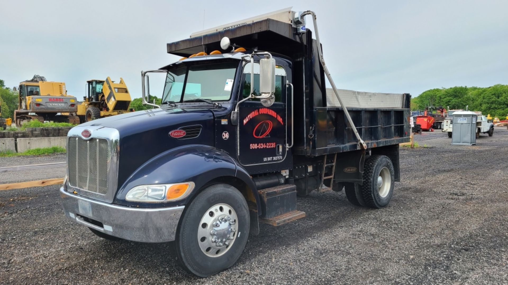 2004 Peterbilt 335 Dump Truck