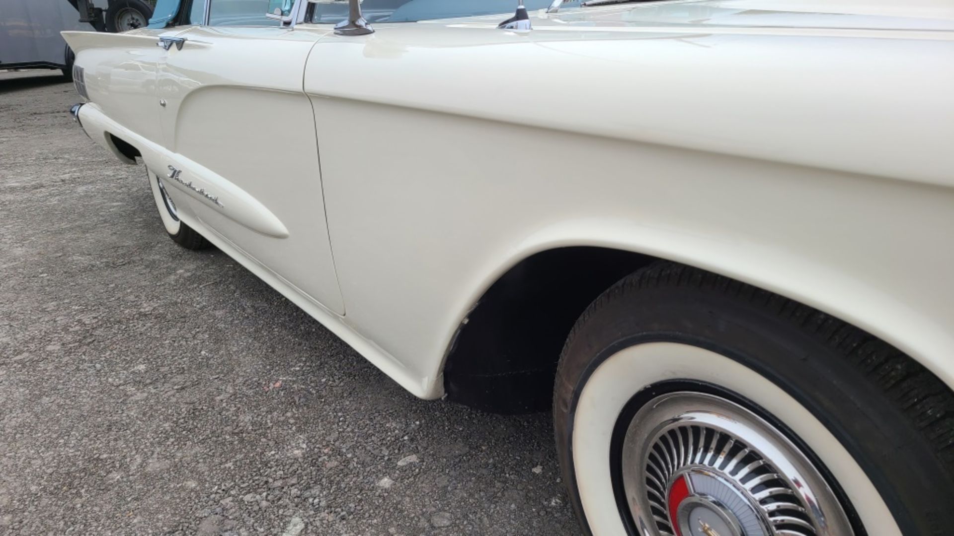 1960 Ford Thunderbird - Image 7 of 13