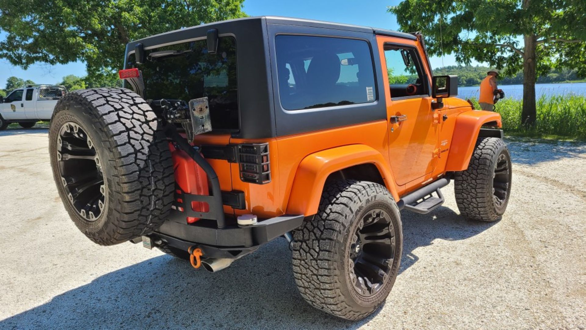 2012 Jeep Wrangler Sahara - Image 2 of 9