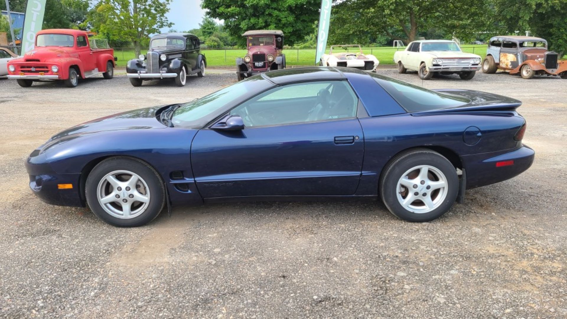 2001 Pontiac Firebird - Image 2 of 5