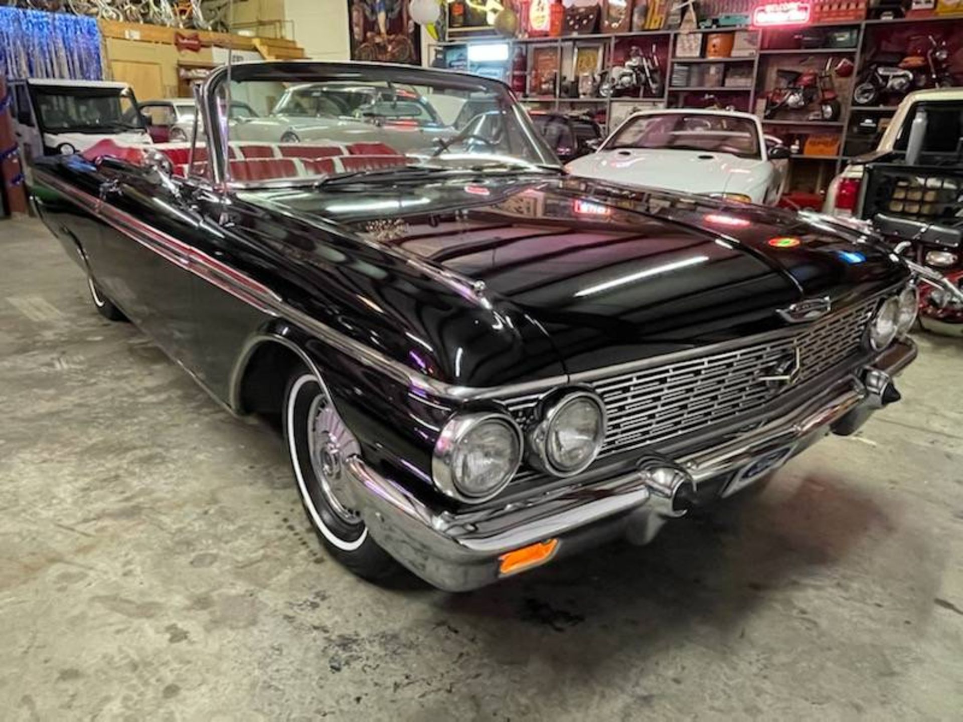 1962 Ford Galaxie 500 Sunliner Convertible