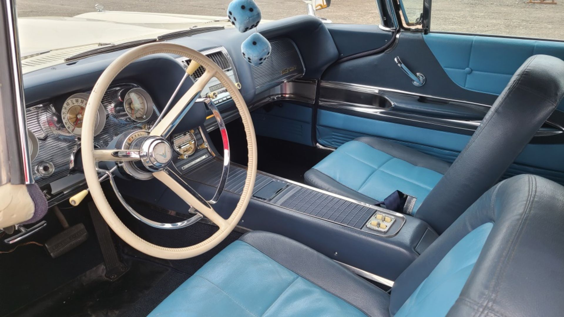 1960 Ford Thunderbird - Image 10 of 13
