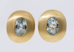Ein Paar Topas-Ohrstecker Gelbgold 585. Ovale Form ausgefasst mit ovalem Topas. Schau