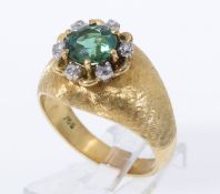 Turmalin-Diamant-Ring Gelbgold und Weißgold 750. Ringkopf ausgefasst mit grünem Turmalin un