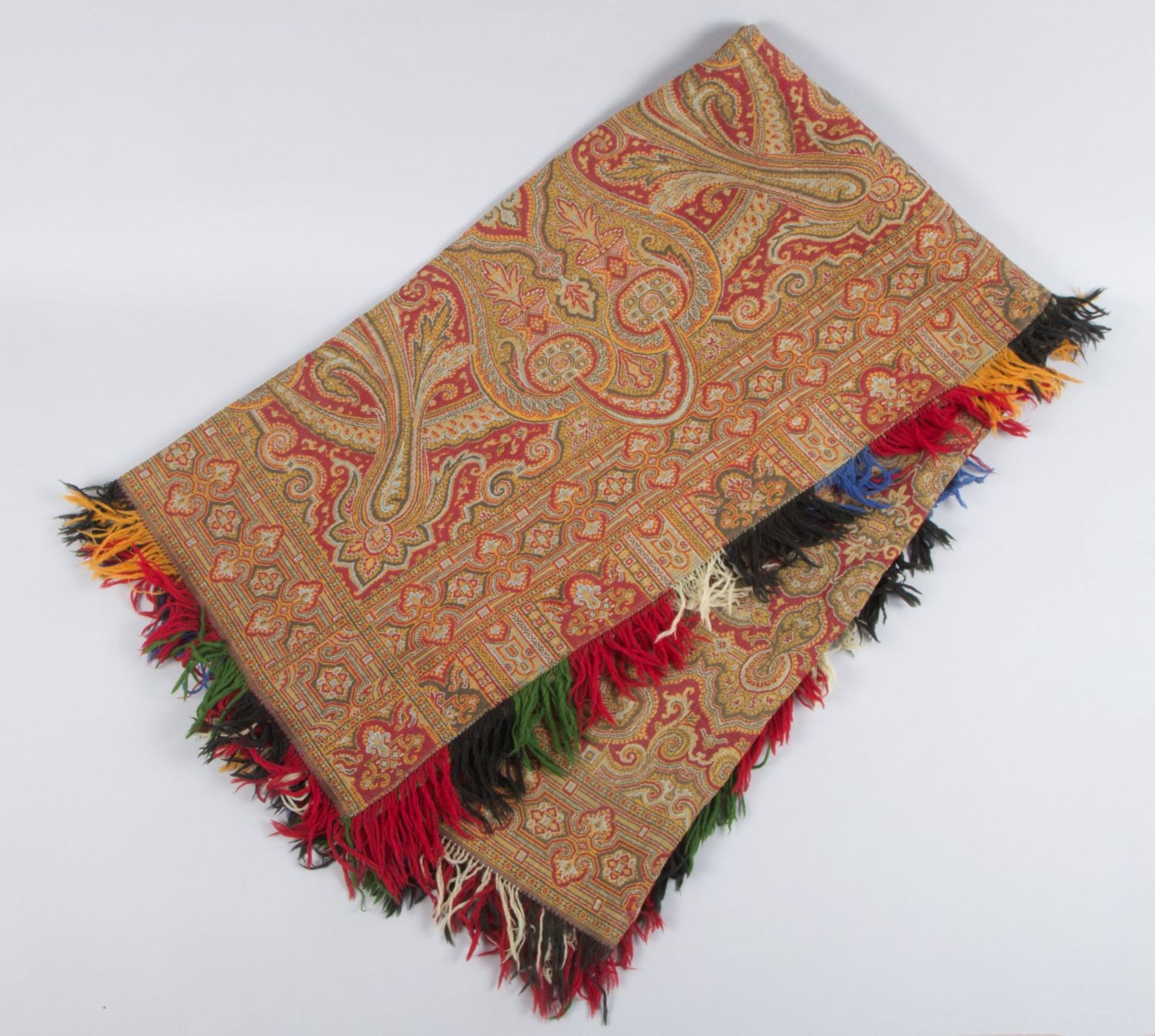 Großer Paisley-Schal Rechteckiges Tuch mit gewebtem Paisleymuster in Rot, Schwarz, Grün, Blau und Or