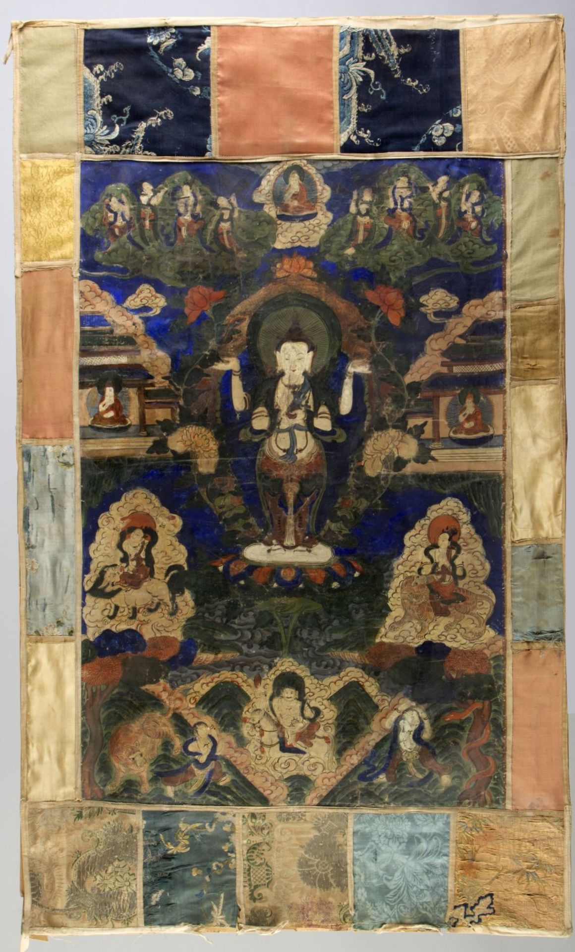 Konvolut Kanne, Thangka, Vase, Puppen u.a. Versch. Materialien. Ca. 20 Teile. Tlw. stark besch. - Bild 10 aus 11