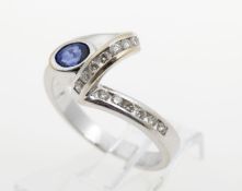 Zarter moderner Saphir-Brillant-Ring