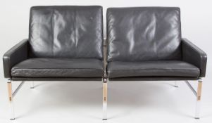 Zweisitzersofa FK 6722 Verchromter