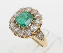 Smaragd-Diamant-Ring Gelbgold 750.