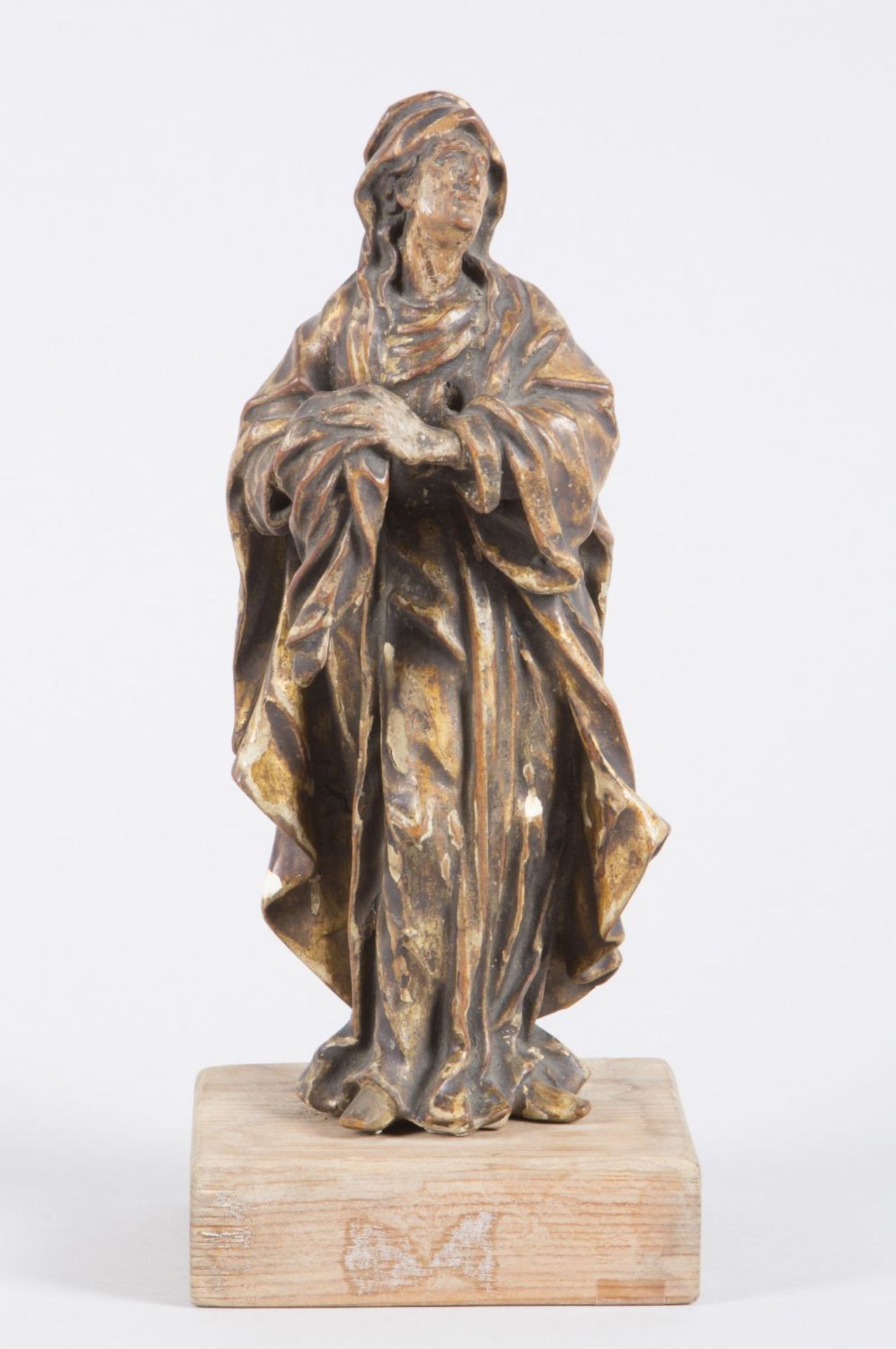 Weibliche Heiligenfigur Holz, geschnitzt. Vollrunde Ausführung. Farb- und Goldfassung. Südd., 18. Jh