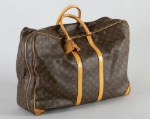 Louis Vuitton-Koffer Sirius 60 Canvas Monogram. Rindsleder. Kofferanhänger. Firmensignet Louis Vuitt