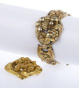 Biedermeier-Armband und -brosche Silber, vergoldet und Gelbgold 585 (geprüft). Floraler Dekor mit Fr